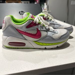 women's nike correlate